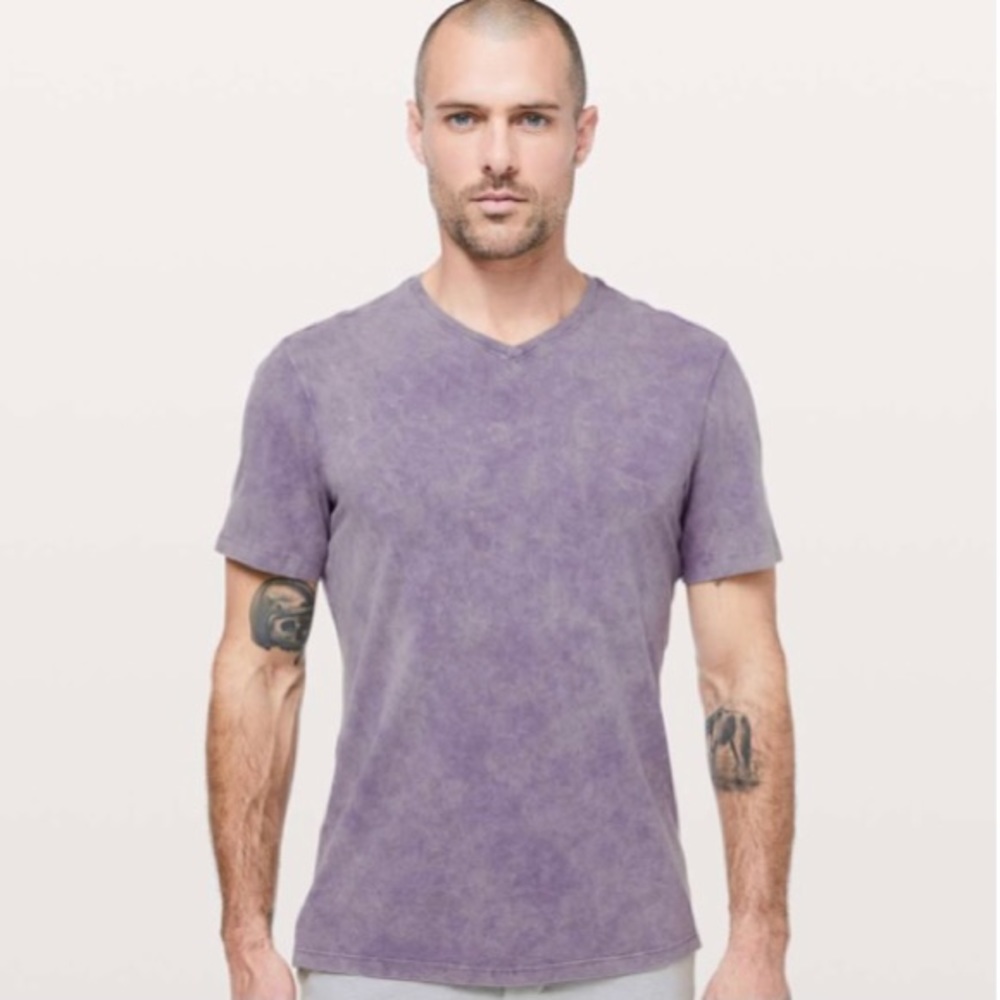 lululemon 5 Year Basic V * Mineral Wash (NWT)